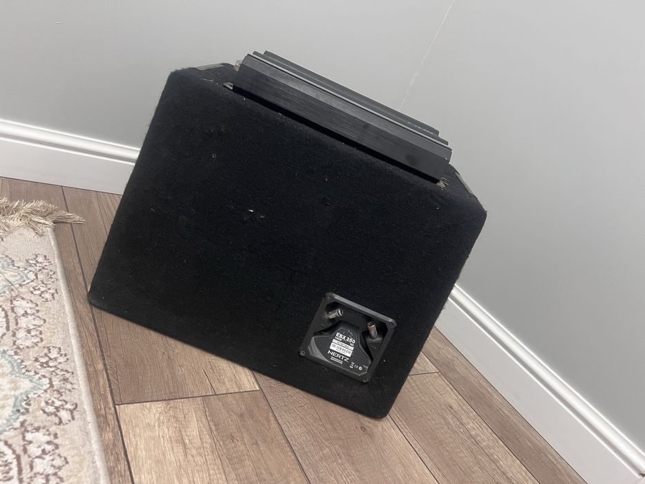 Продам саббуфер HERTZ