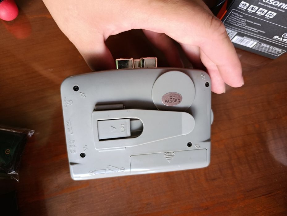 Продам кассетный плеер