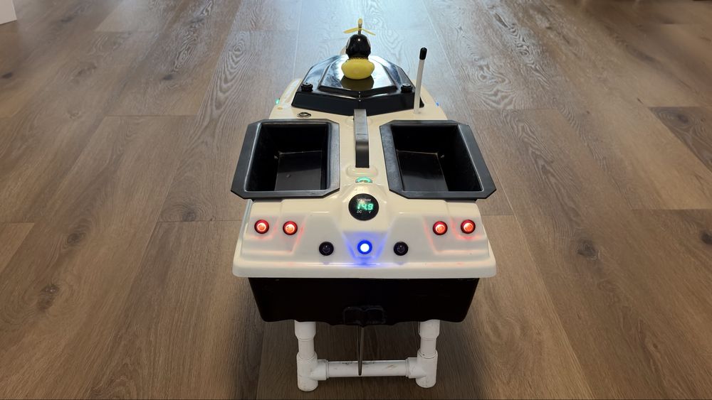 Navomodel pescuit plantat de viteza Autopilot  Sonda de adancime