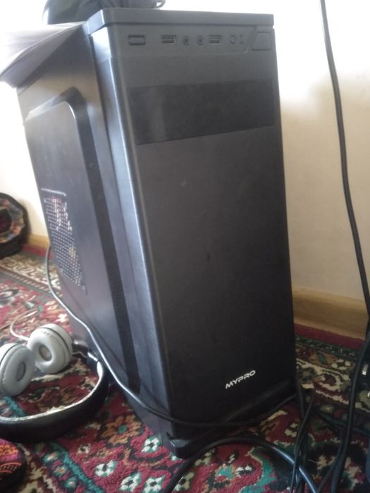 Kampyuter full komplekt