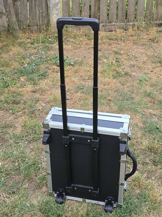 Troller metalic foto