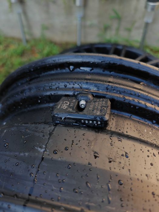 jenti Aluett 215/60/16 negre, nelovite, neretusate,5x120