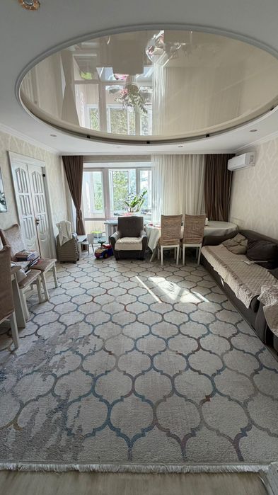 Продам 4-х комн квартиру в Центре