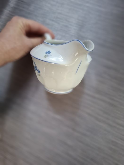 Захарница ,латиера и чайник от порцелан на Изида