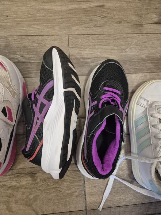 Маратонки на Champion, Adidas, Asics и  Nike