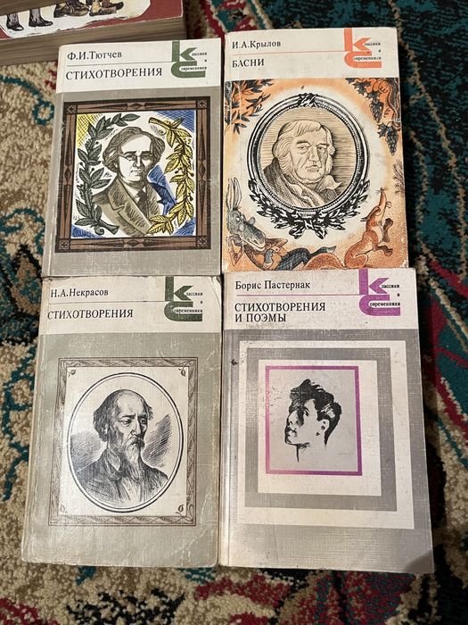 Продам книги