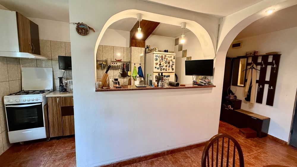 Vanzare Apartament 2 camere decomandat | 56 mp | Etaj 3/4 | Rahova – zonă liniștită
