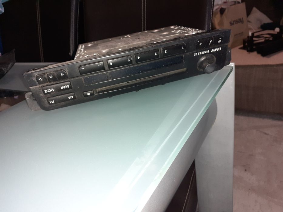 Vând Radio Casetofon BMW E46 ALPINE