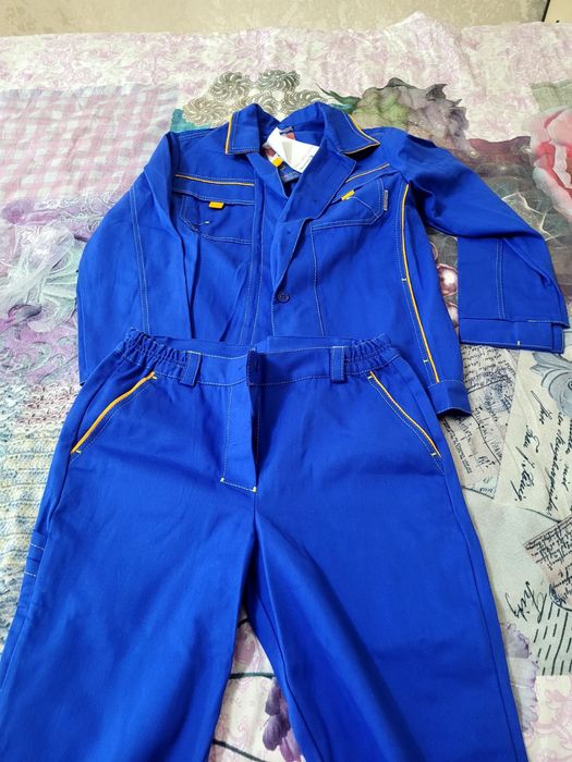 Продам рабочий костюм