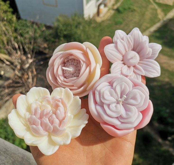 Подаръчни торбички и свещи