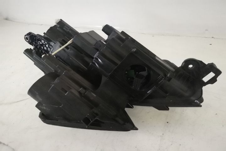 Фар Ляв Оригинален Пълен Лед В Добро Състояние Шкода / Skoda Kodiaq Ля