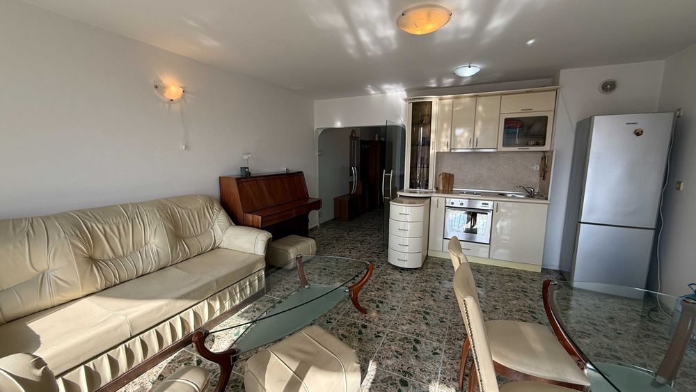 Продава се Тристаен апартамент в Варна, Бриз - 112 кв.м за 1608 €/кв.м - Снимка #9