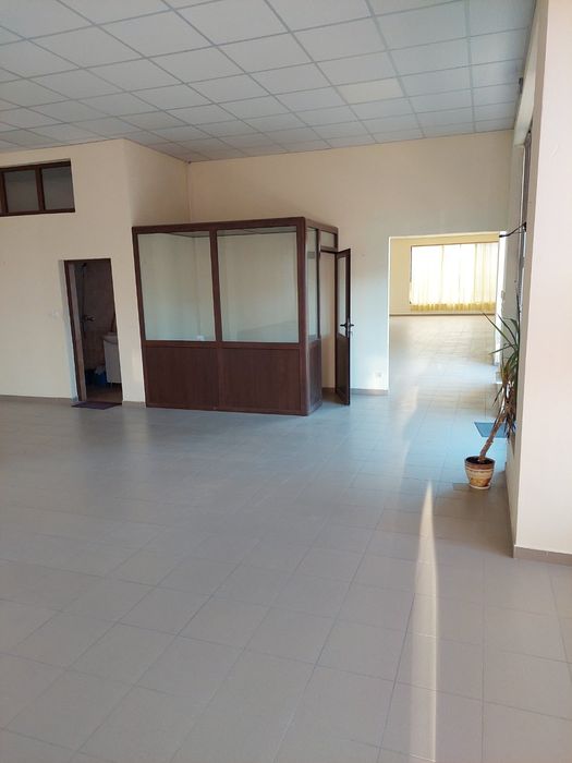 Дава се под наем