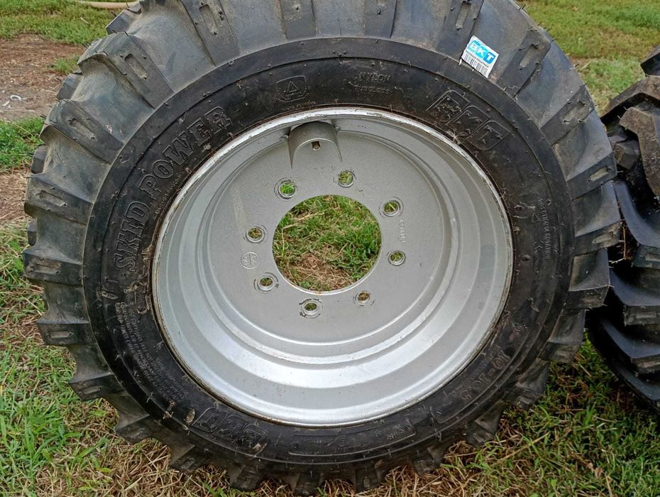 2 roti tip Bobcat 10-16,5