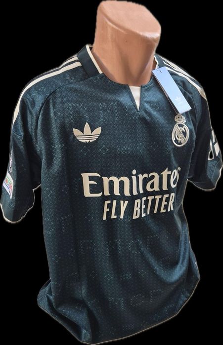 Tricou fotbal Real Madrid Mbappe mărime XL