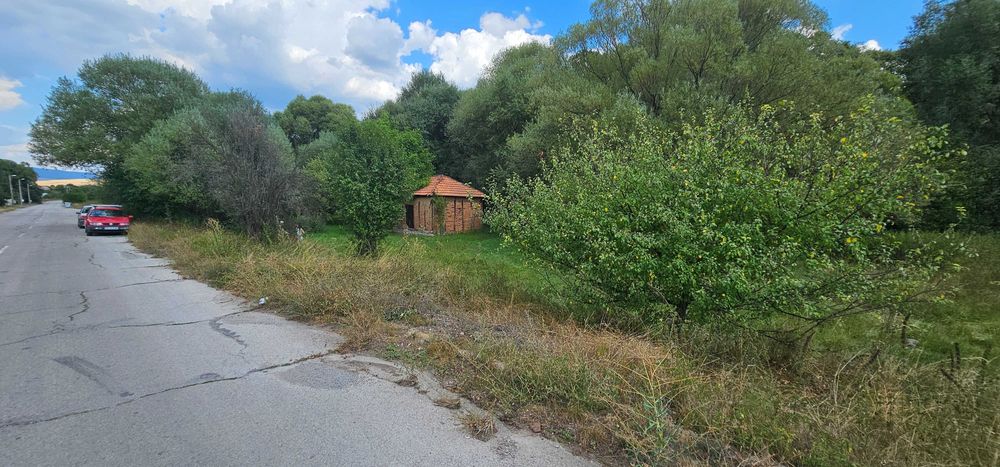 Продава се Парцел в с. Кралев дол, Област Перник - 3750 кв.м за 60 €/кв.м - Снимка #2