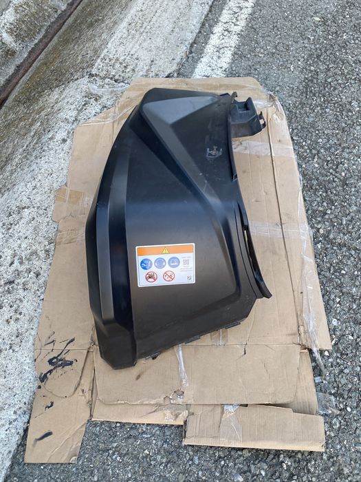 Aripa carena stânga fata can am outlander g2