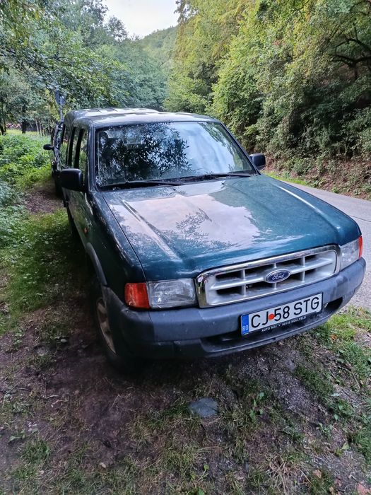 Vand Ford Ranger 4x4 cu reductor Aer conditionat stare foarte bună