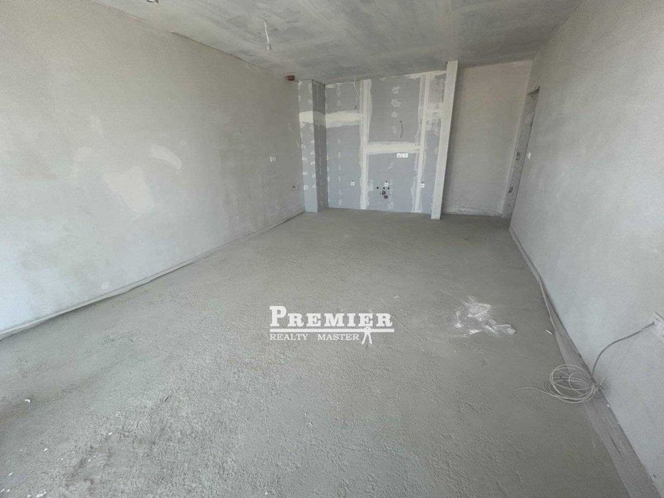 Продава се Двустаен апартамент в Бургас, Център - 88 кв.м за 3091 €/кв.м - Снимка #5