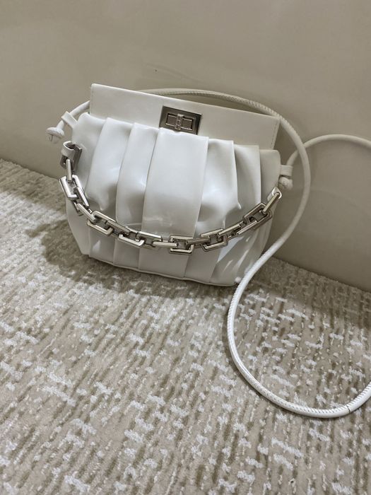 Сумка белая