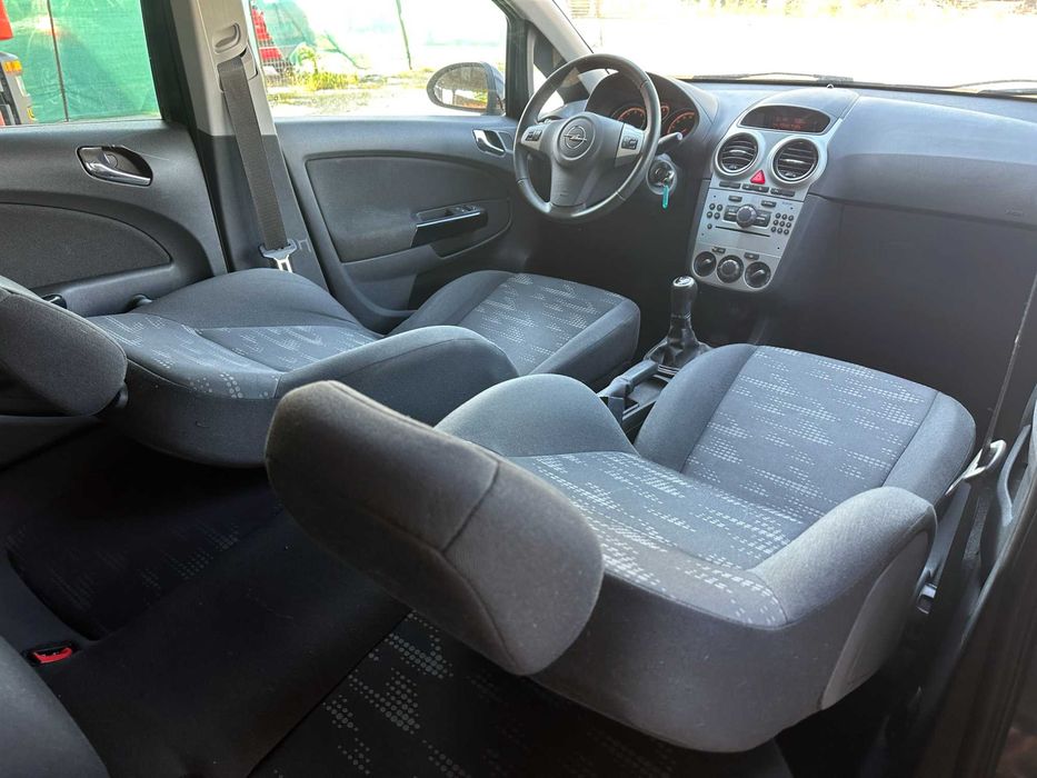 Opel Corsa D 1.4 Satellite • 2011 • Benzină • 87 CP • Euro 5 • Rate fixe • Garanție • Livrare Gratuită