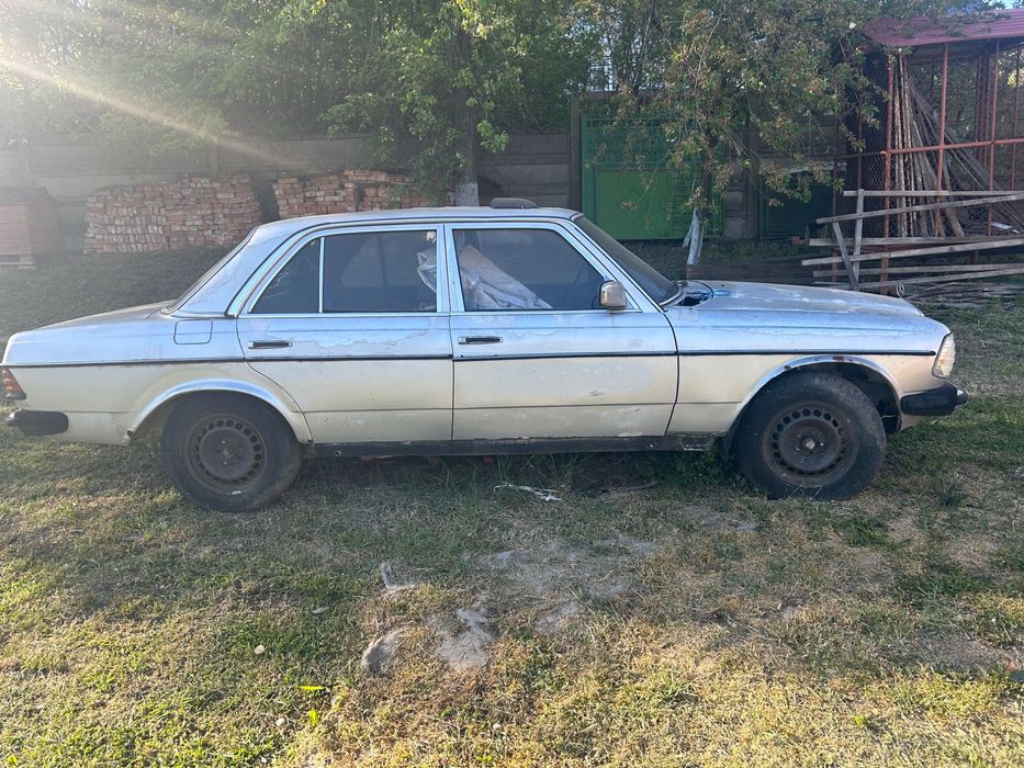 De vanzare Mercedes 123w