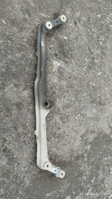 Балка передняя гольф 3 продам