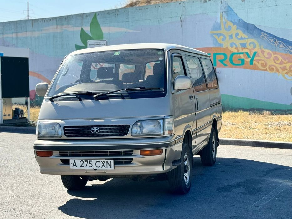 Toyota Hiace 1996
