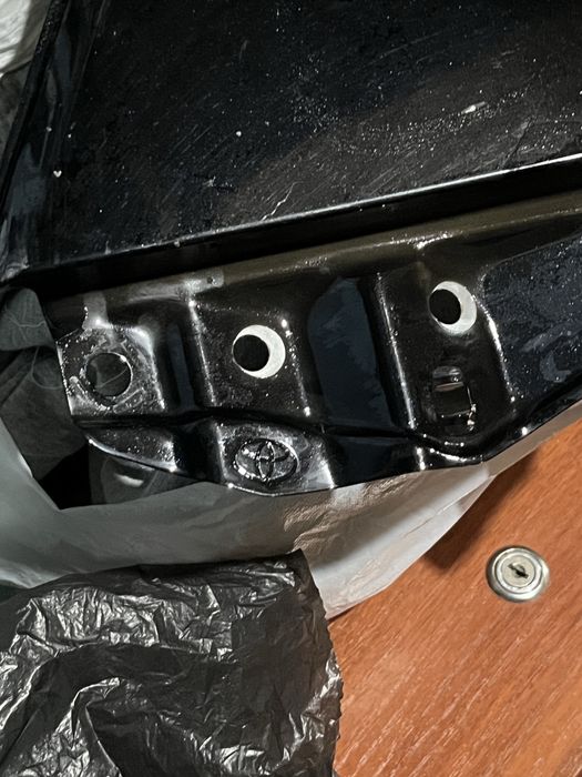 Продам крыло камри55