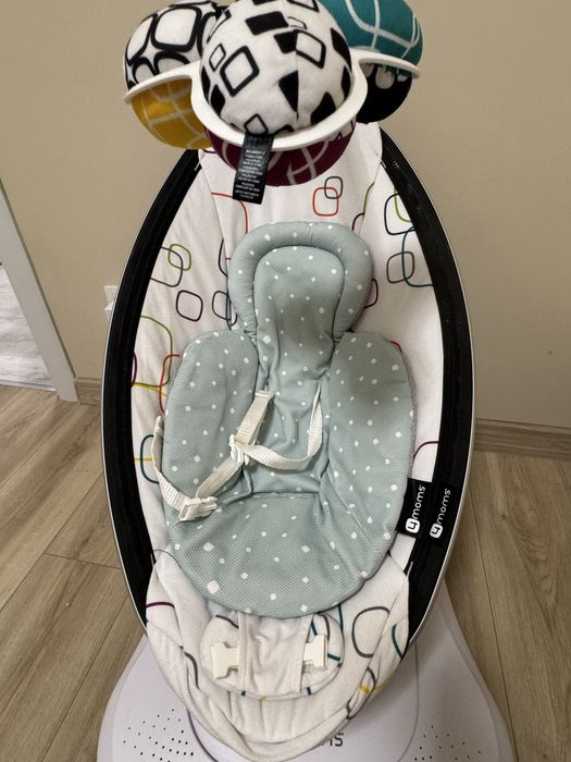 Електрическа бебешка люлка mamaRoo 4.0