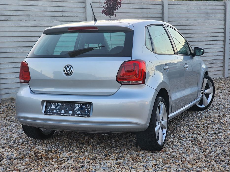 VOLKSWAGEN Polo 2011 — imagine 3