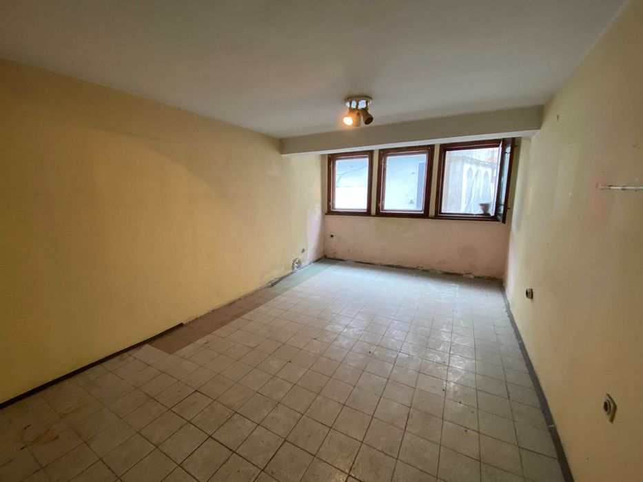 Продава се Къща в Пловдив, Център - 252 кв.м за 913 €/кв.м - Снимка #8