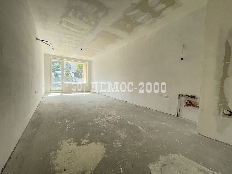 Продава се Двустаен апартамент в к.к. Св.Св. Константин и Елена - 80 кв.м за 2415 €/кв.м - Снимка #1