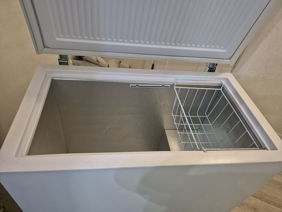 Продам морозильную камеру.