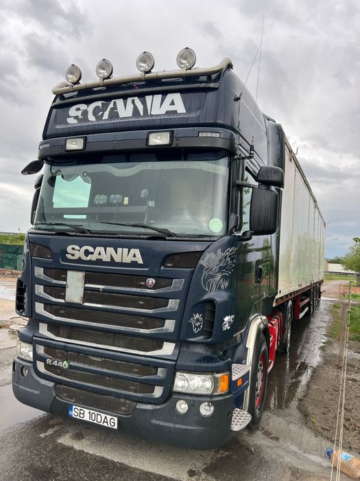 Semiremorca walking floor