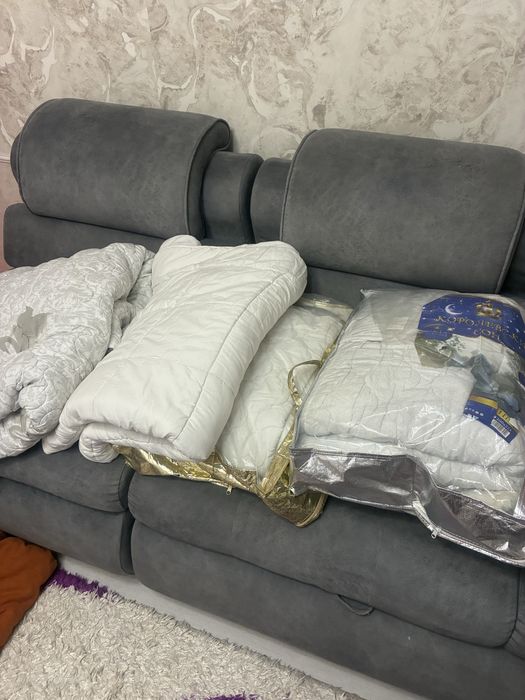 Одеяла подушки покрывало прстельное