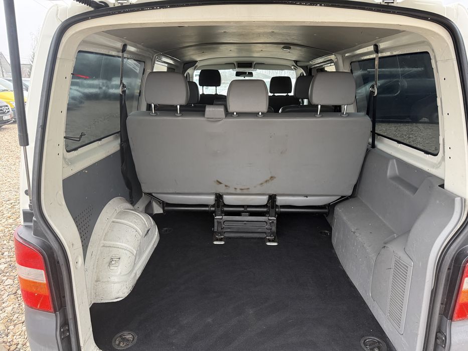 Vw transporter T5 2008 9 locuri