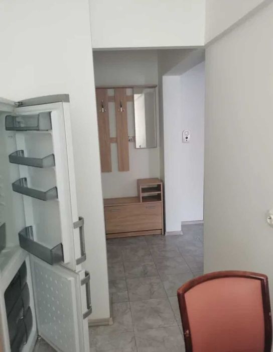 garsoniera de închiriat în Mioveni