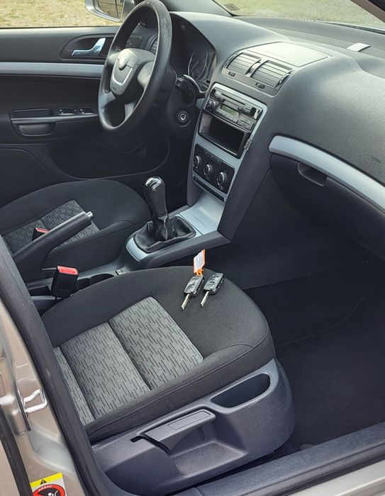 SKODA Octavia 2010 — imagine 4