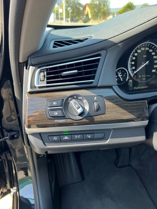 Vând BMW 730xdrive..!