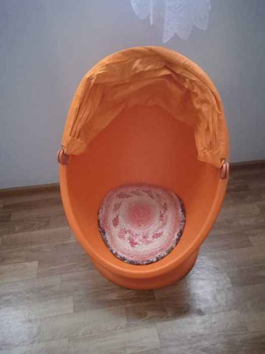 Детское кресло-яйцо IKEA