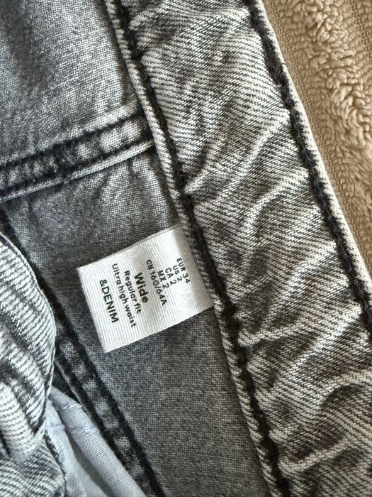 Серые джинсы новые