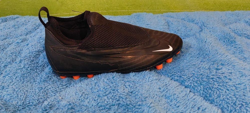 Футболни бутонки Nike pantom GX Elite