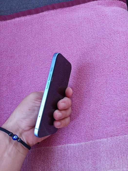 Iphone 17  запазен