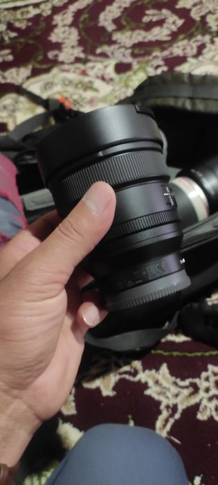 Sony  FE 1.8 14 GM obektiv sotiladi .