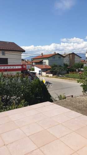 Дава се под наем Къща в София, Левски - 100 кв.м за 700 € - Снимка #1