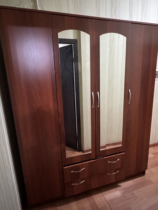 Комплект мебели для зала срочно