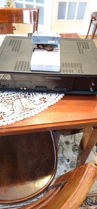 Video recorder SONY excelent plus 20 casete noi.