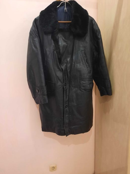 Продам кожаное пальто .
