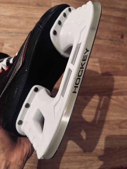 коньки новый срочно